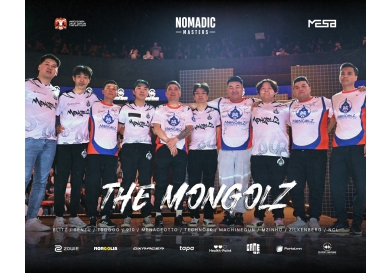 "The MongolZ"-ын тамирчид багийн хууччуултайгаа тогложээ