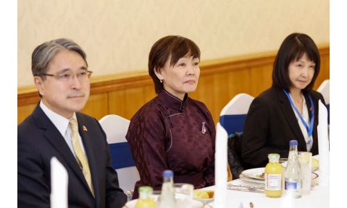 Япон улсын ерөнхий сайд агсан Абэ Шинзогийн гэргий Монгол улсад айлчилж байна