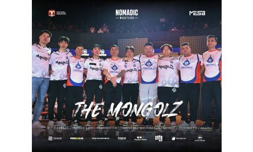 "The MongolZ"-ын тамирчид багийн хууччуултайгаа тогложээ