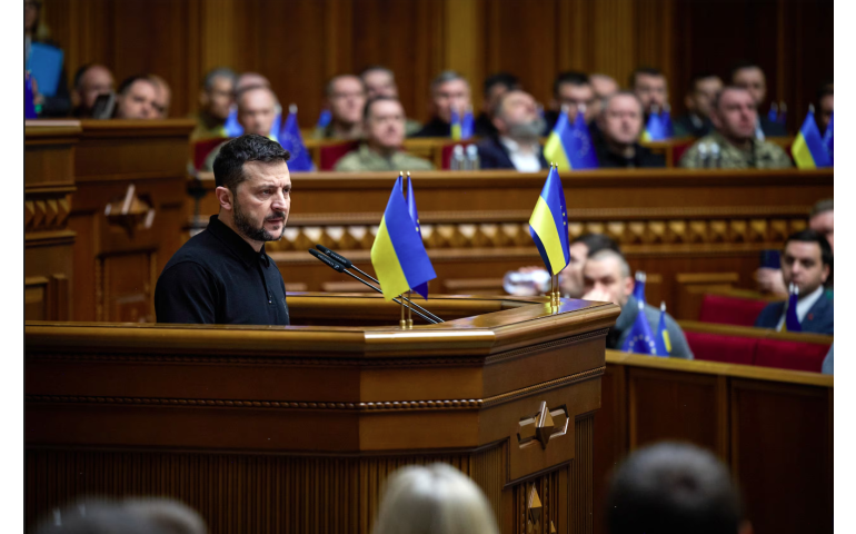 Украины ерөнхийлөгч ялалтын төлөвлөгөөгөө танилцуулав
