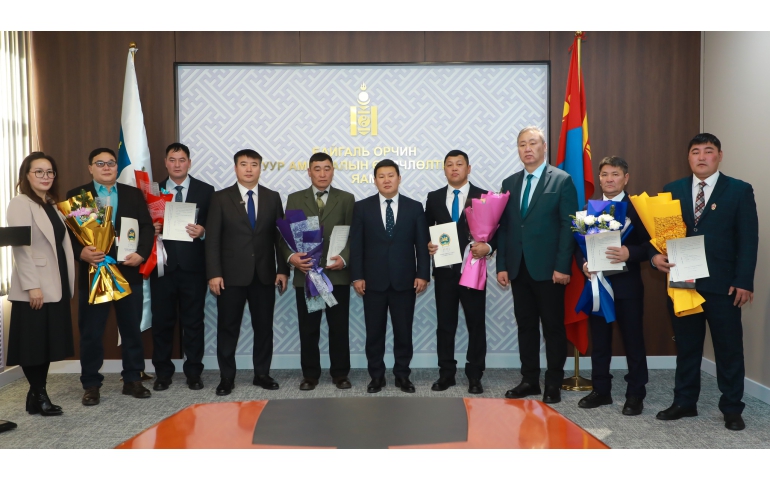 Долоон байгаль хамгаалагч төрийн жинхэнэ албан хаагч боллоо